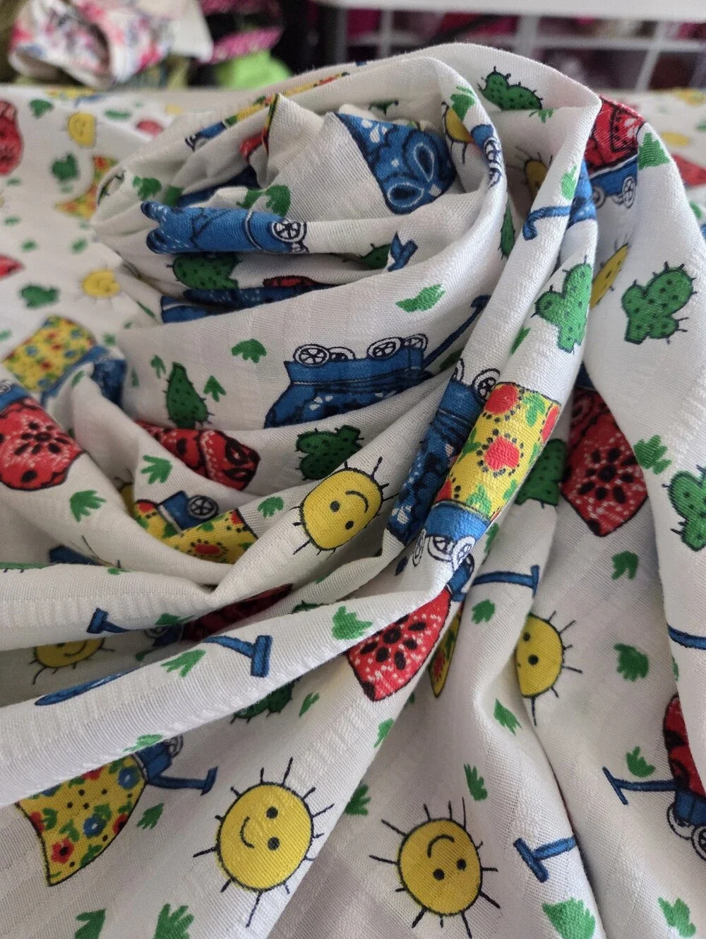 Vintage 1970's - 1980's COVERED WAGONS 100% Cotton Sewing Quilting Craft Fabric